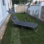 - Garden - Vendeghaz Apartment *