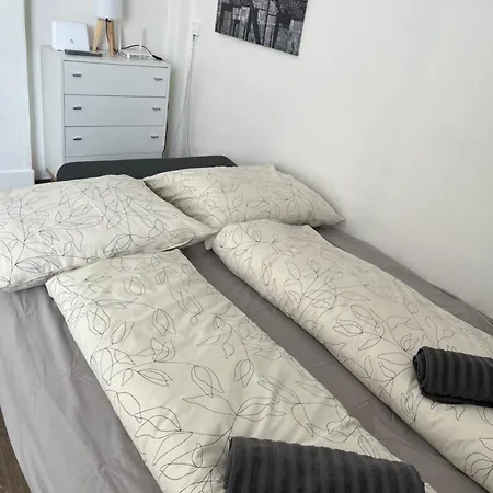 - Garden - Vendeghaz Apartment *