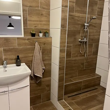 Apartment - Garden - Vendeghaz *